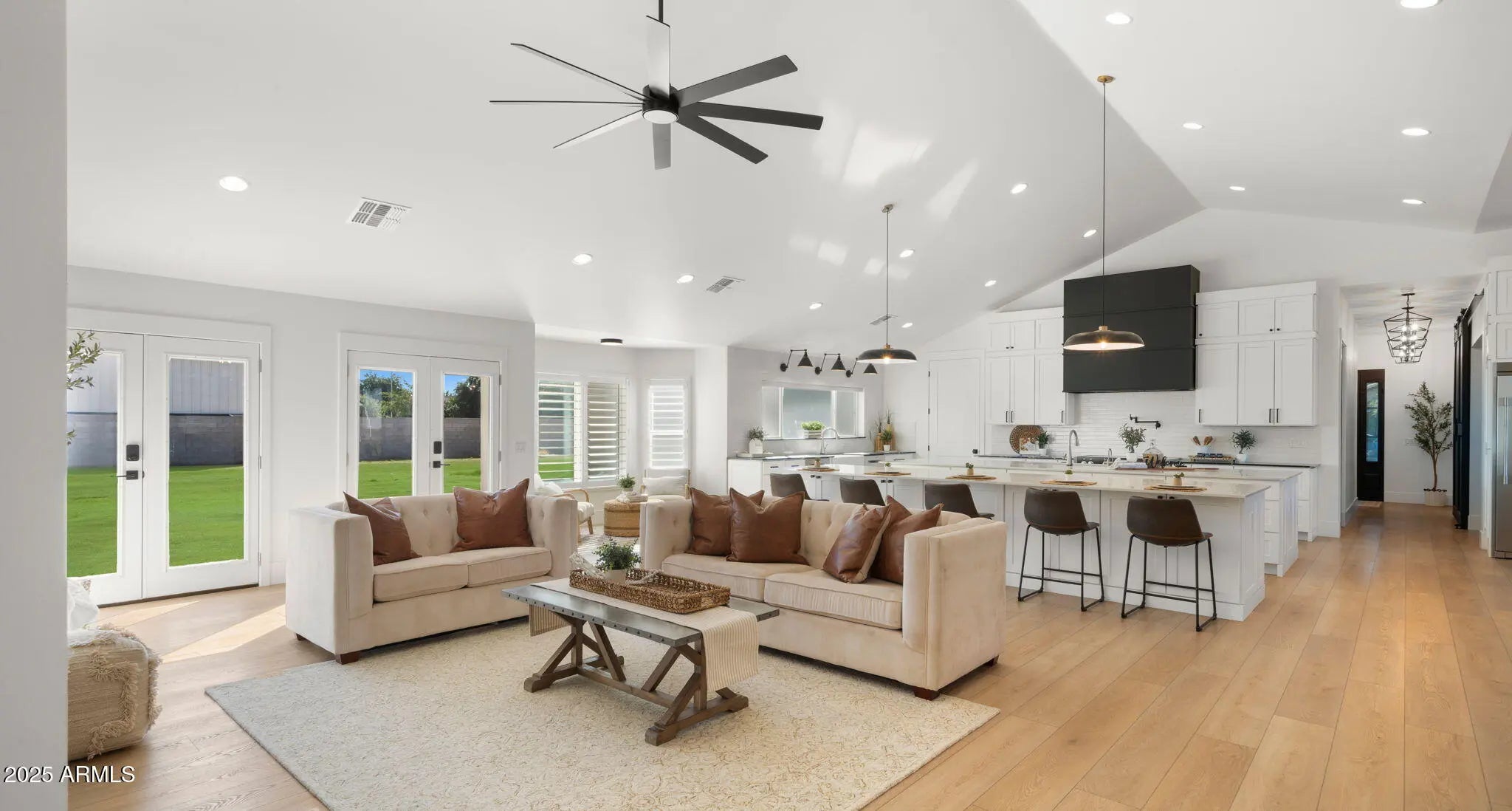 Photo of Listing #6939212