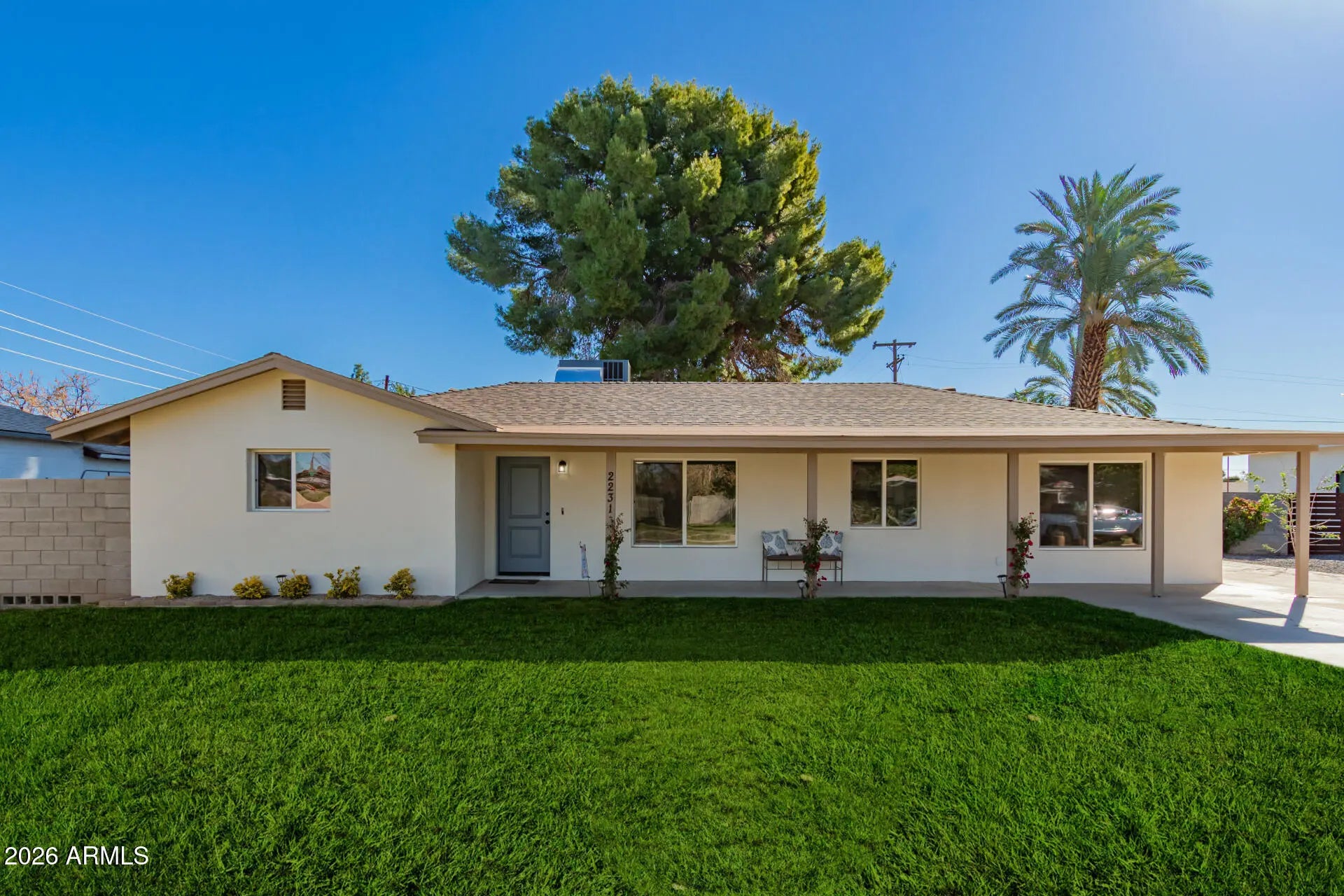 Photo of Listing #6937892