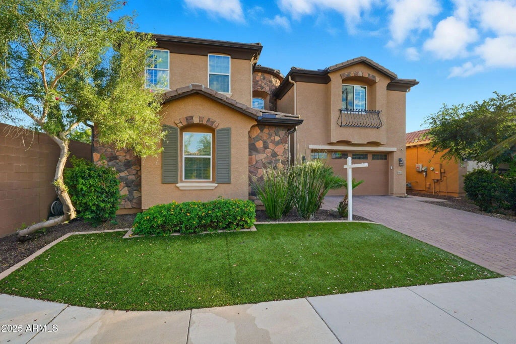 617 W Cantebria Drive, Gilbert