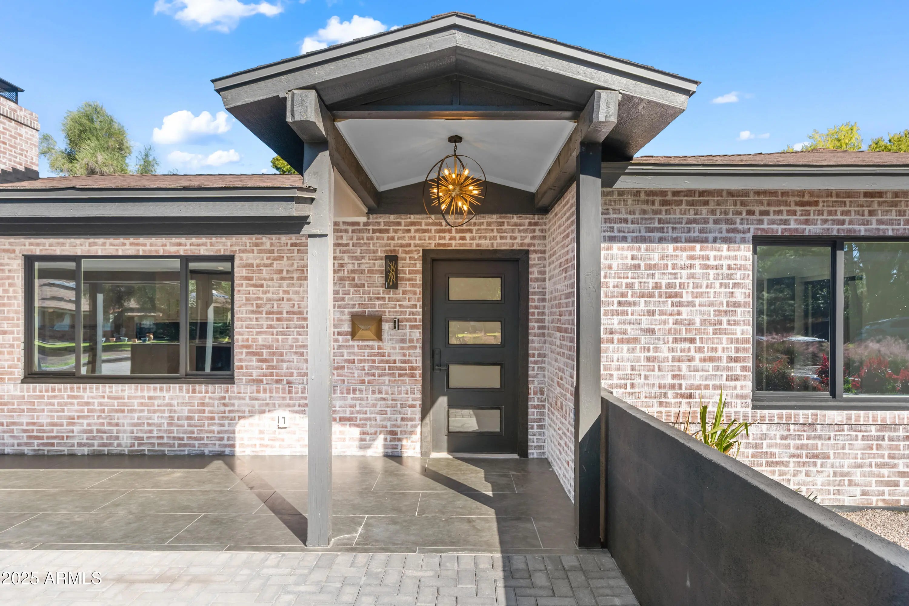 Photo of Listing #6942657