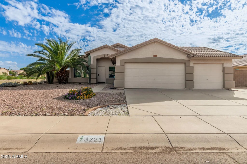 3221 W Beaubien Drive, Phoenix