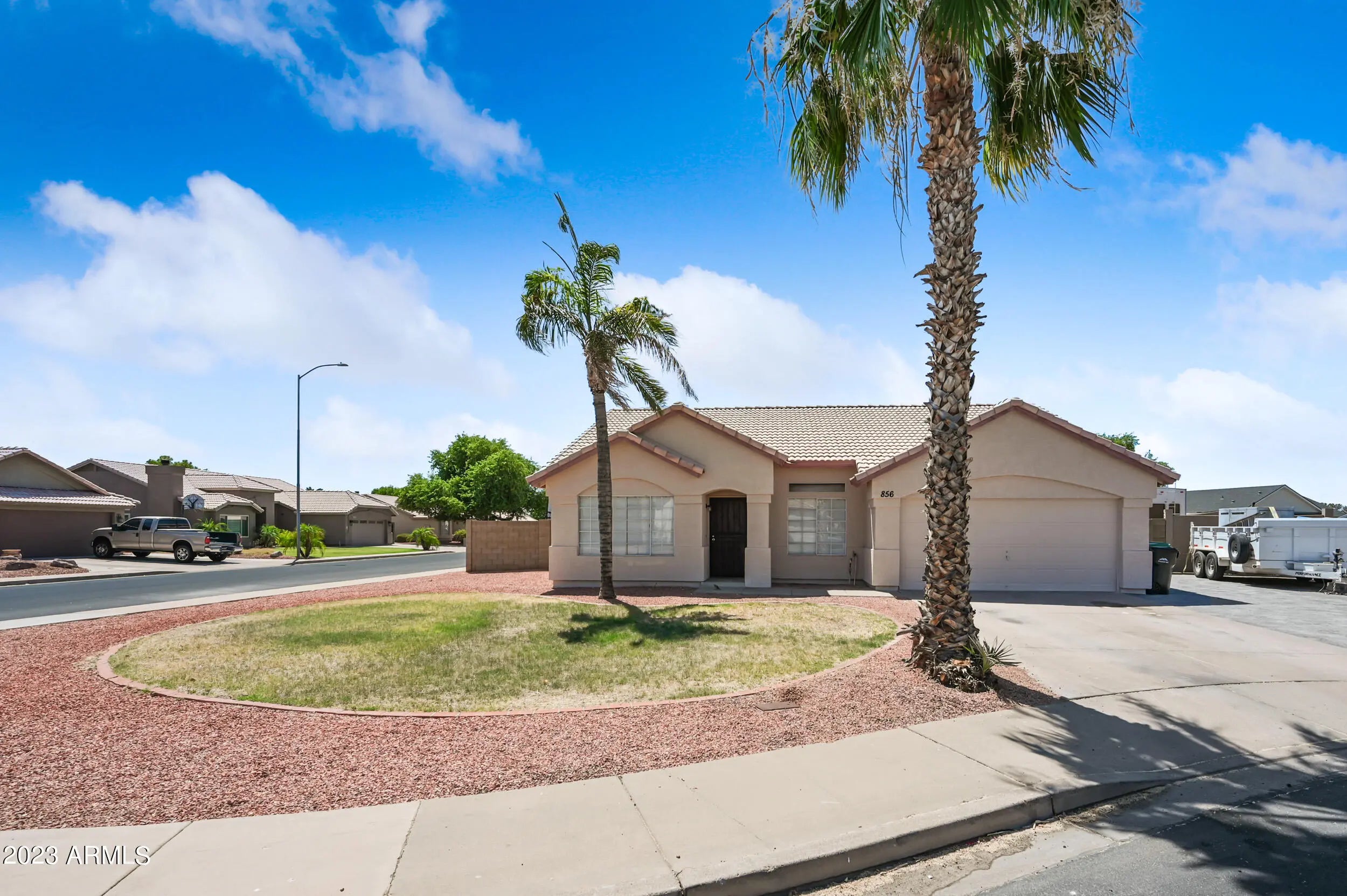 Photo of Listing #6936947