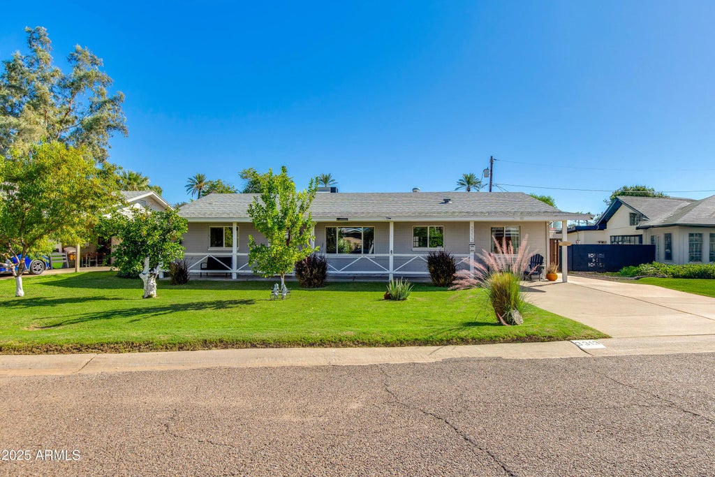 3313 N 43rd Place, Phoenix