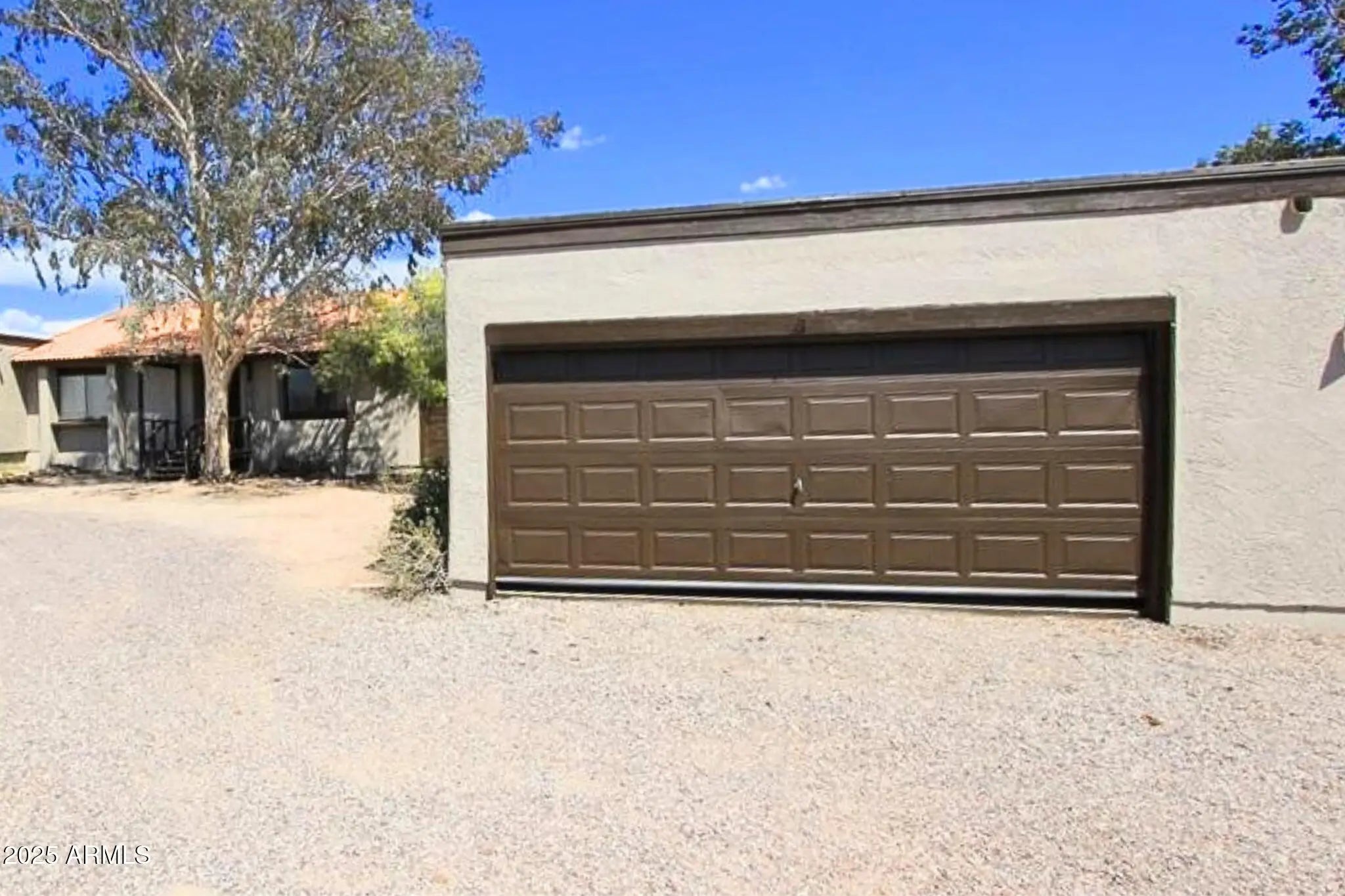 Photo of Listing #6941975