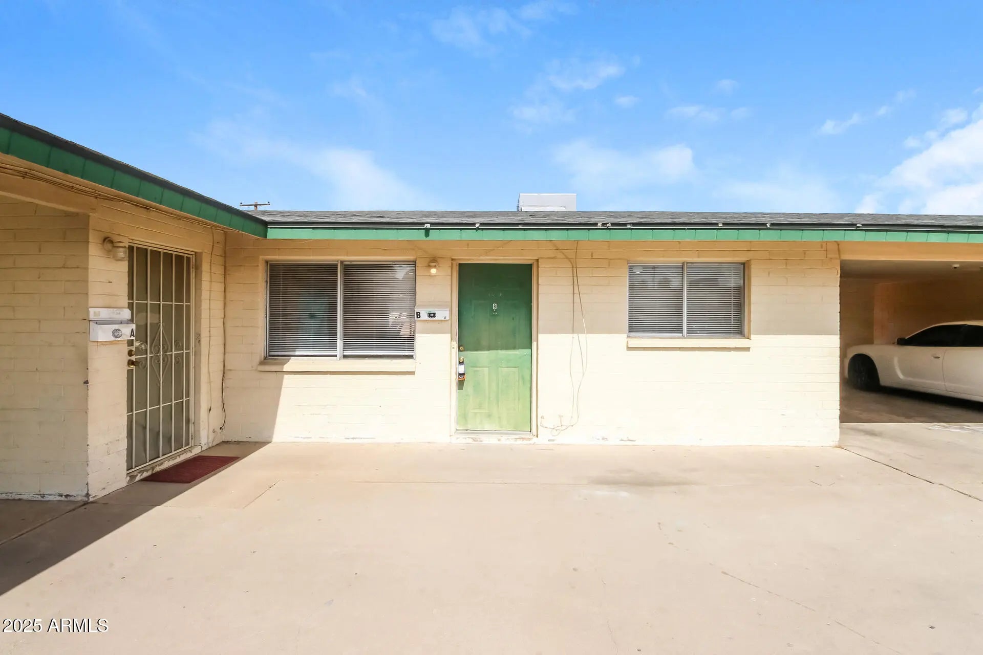 Photo of Listing #6941977