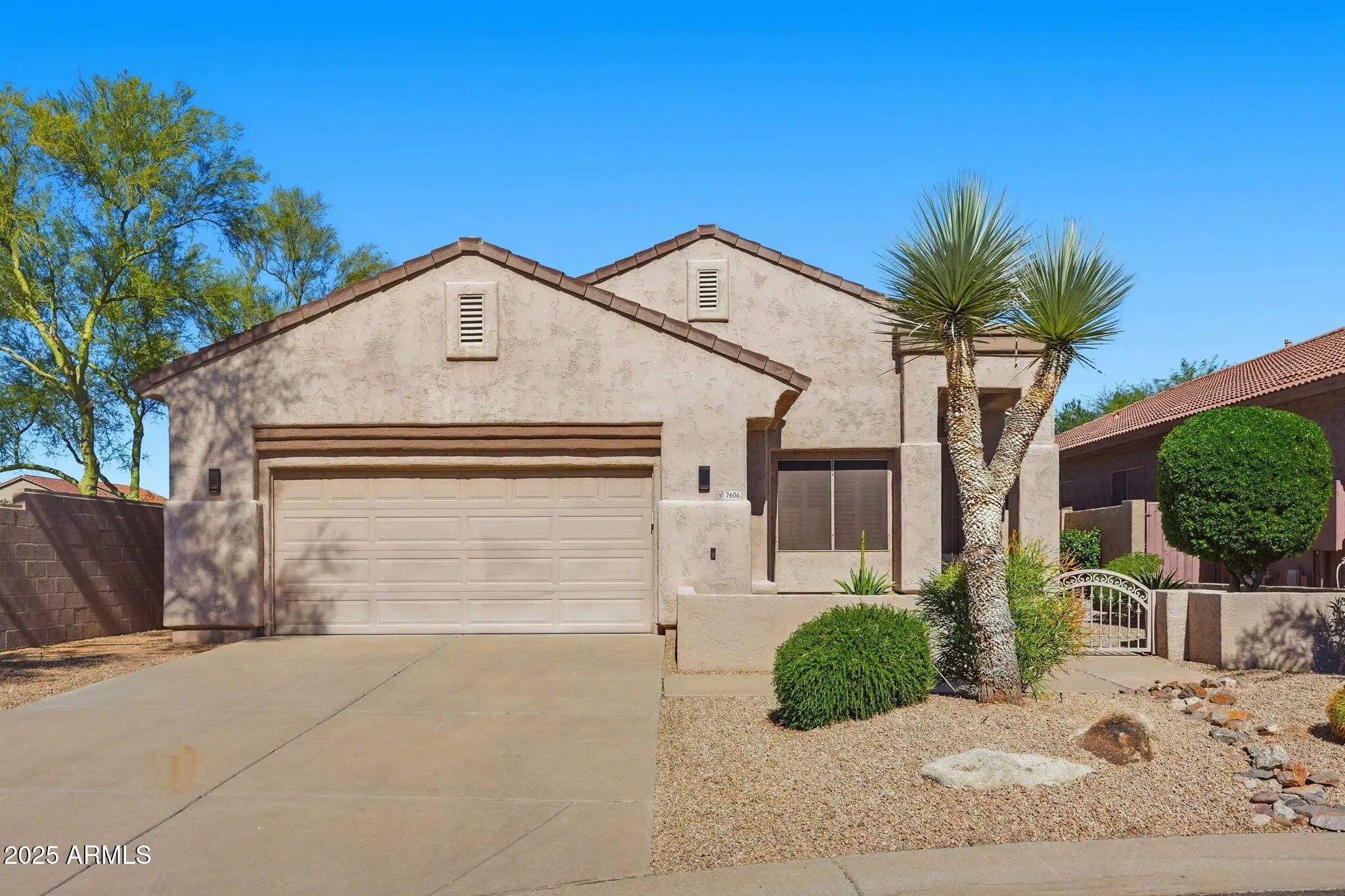 Photo of Listing #6938406