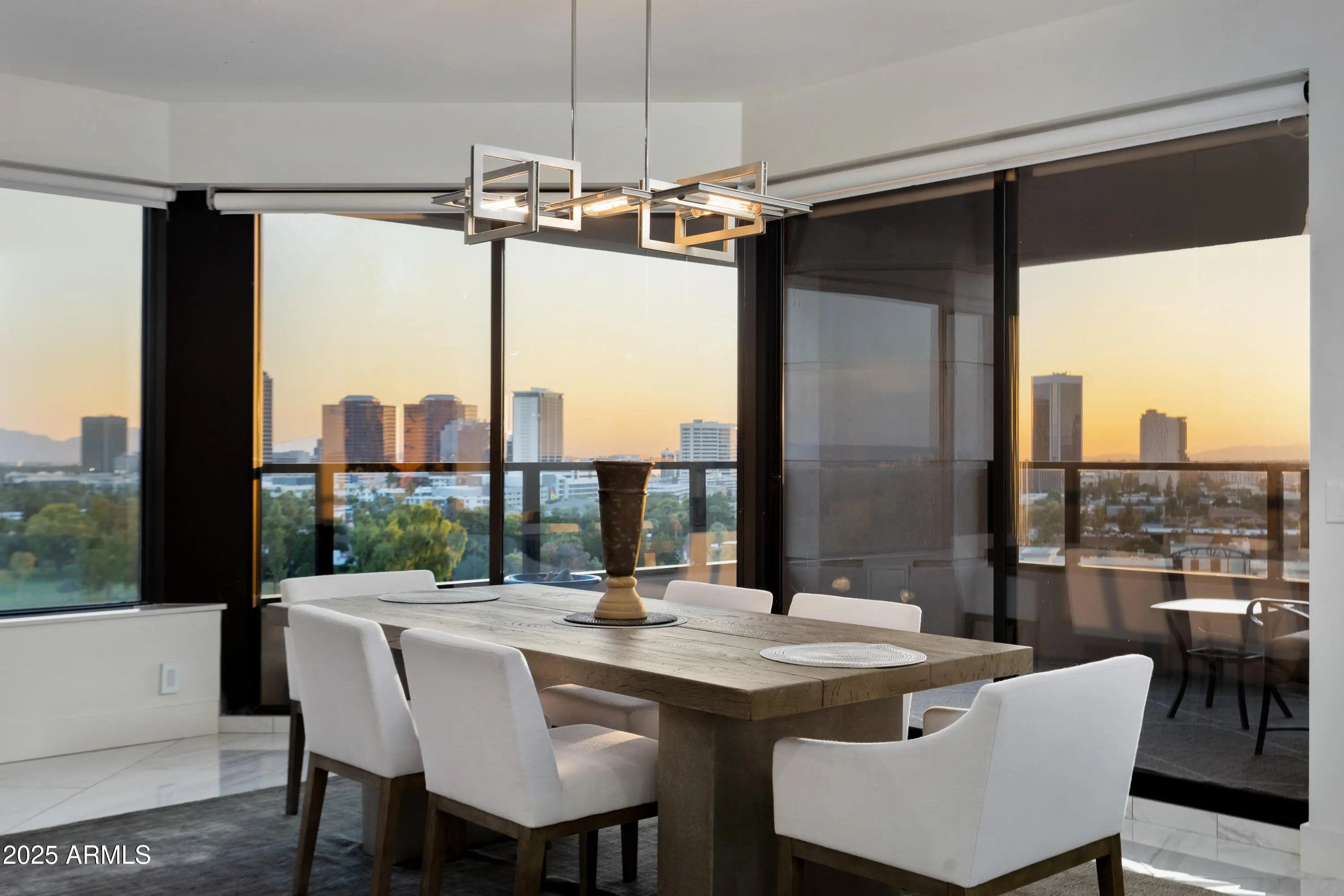 Photo of Listing #6938292