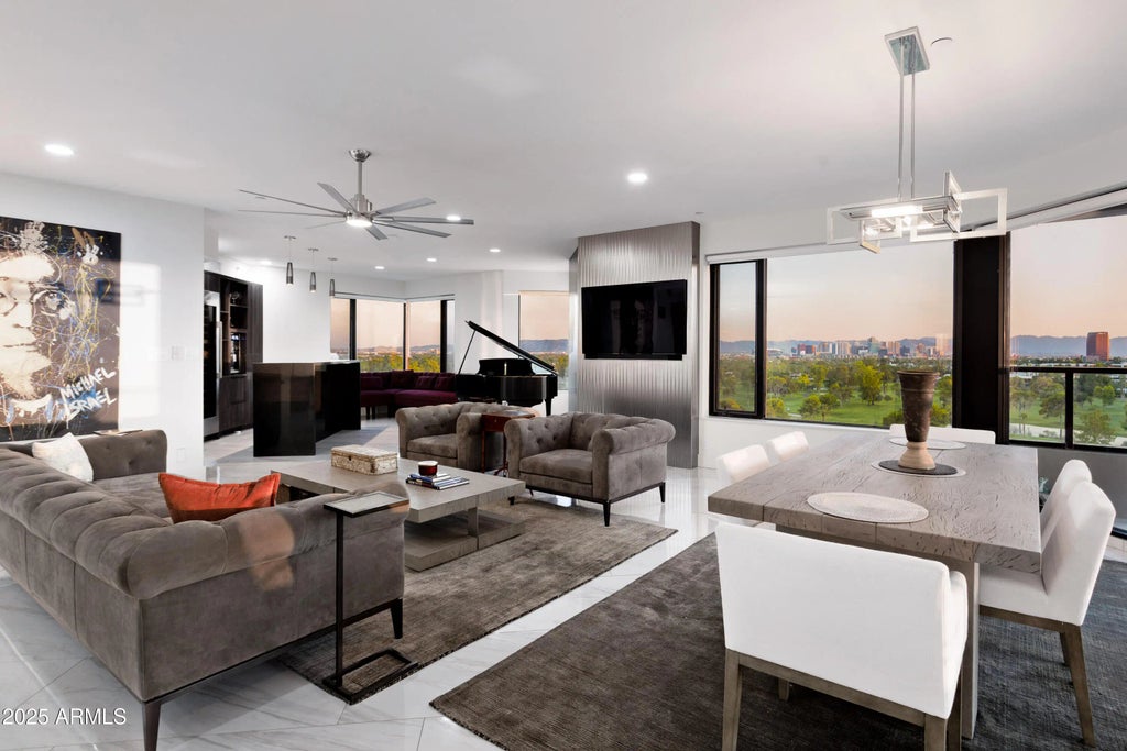 1040 E Osborn Road (unit 904), Phoenix