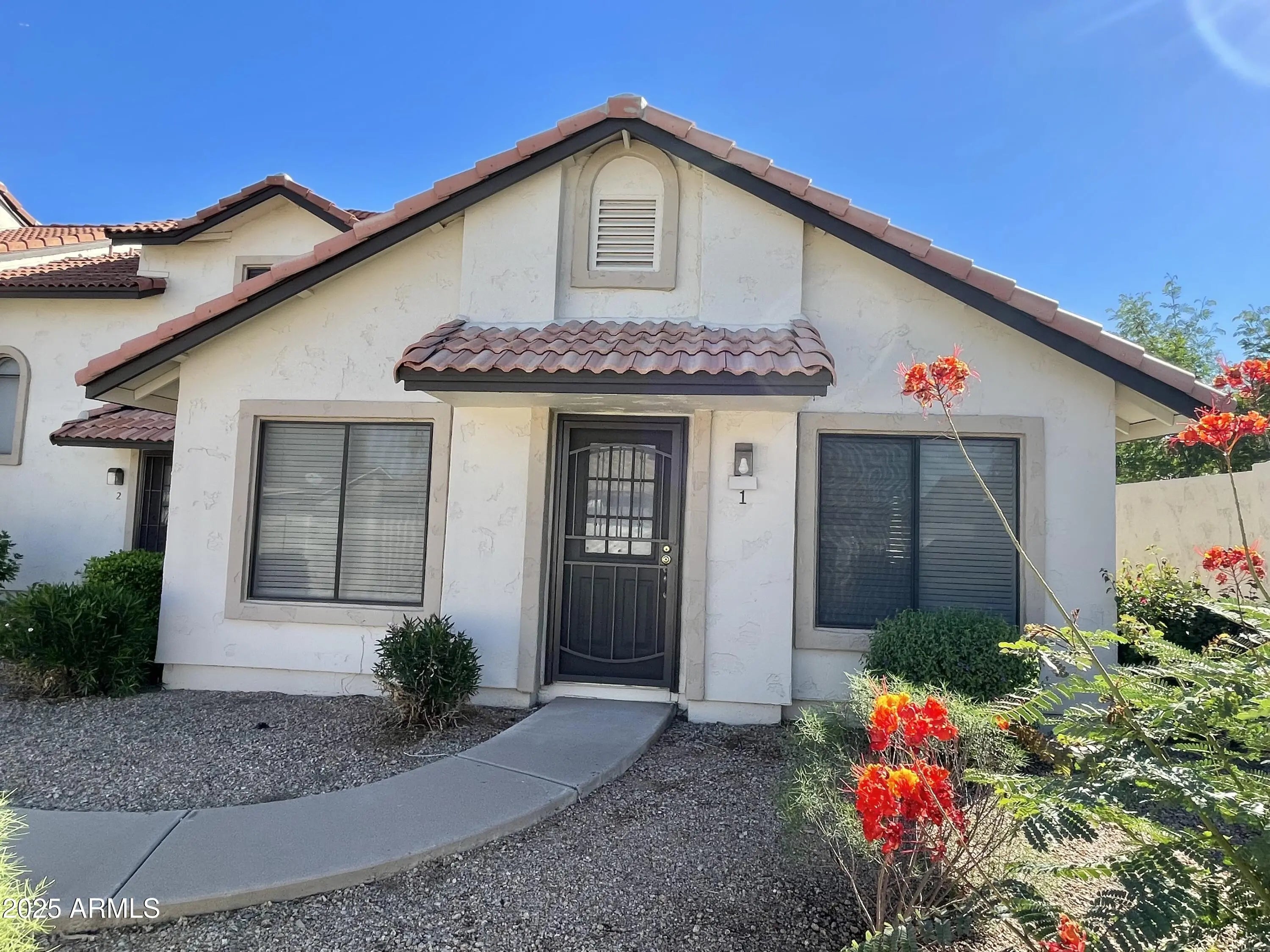 Photo of Listing #6938561