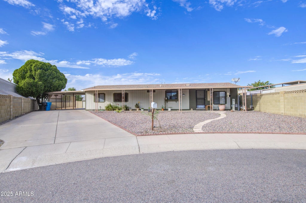 2844 E Oraibi Drive, Phoenix
