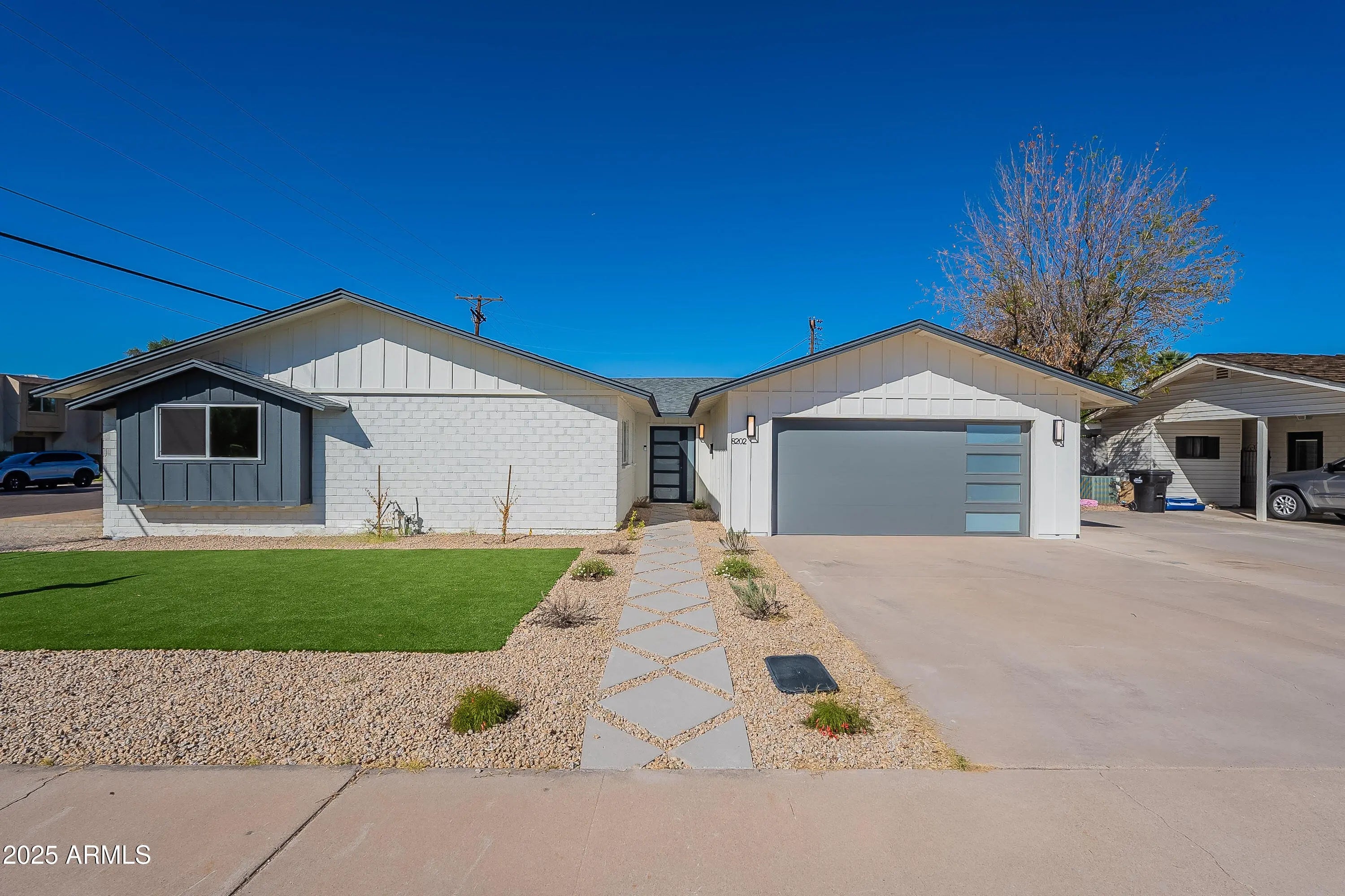 Photo of Listing #6937336