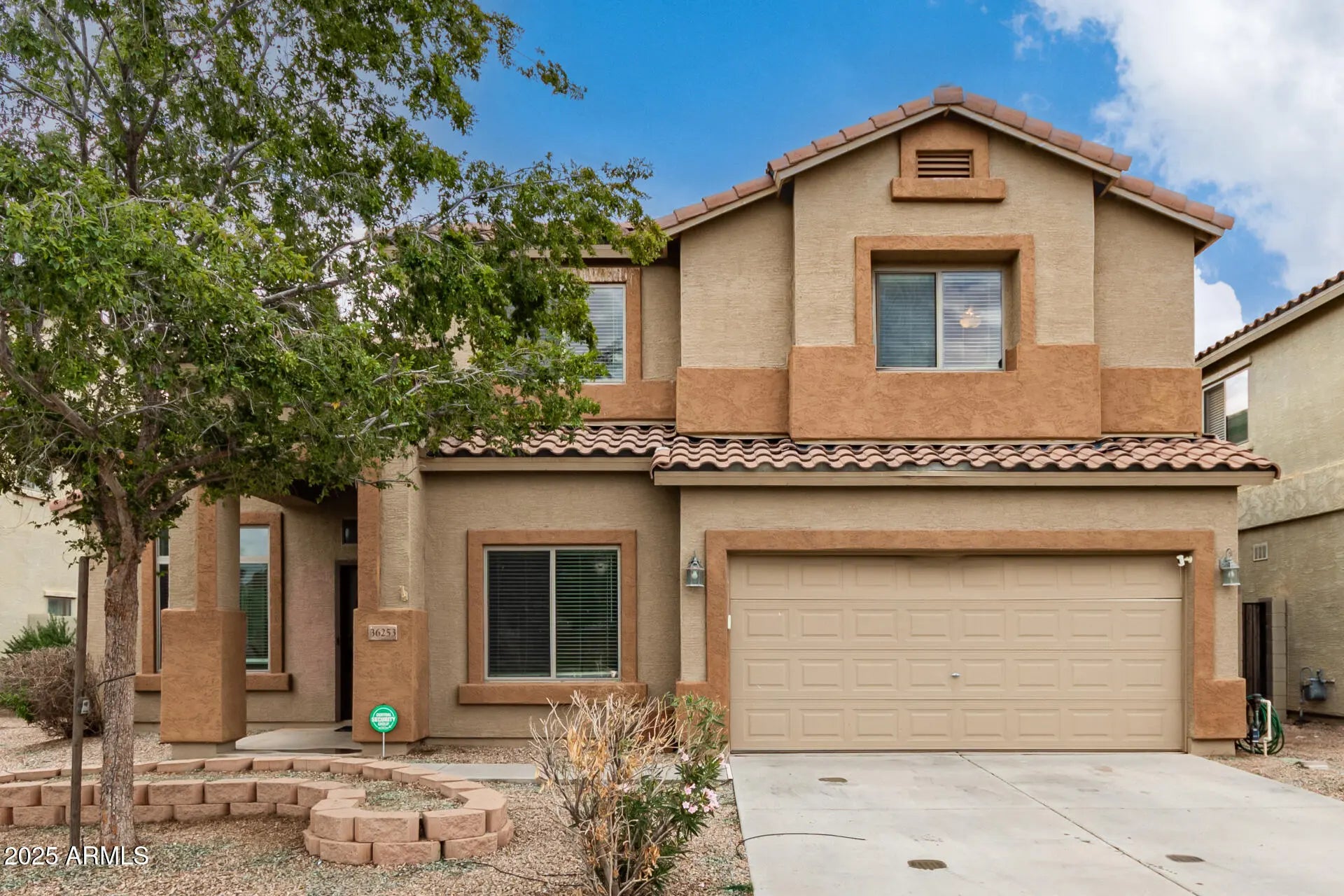 Photo of Listing #6938486