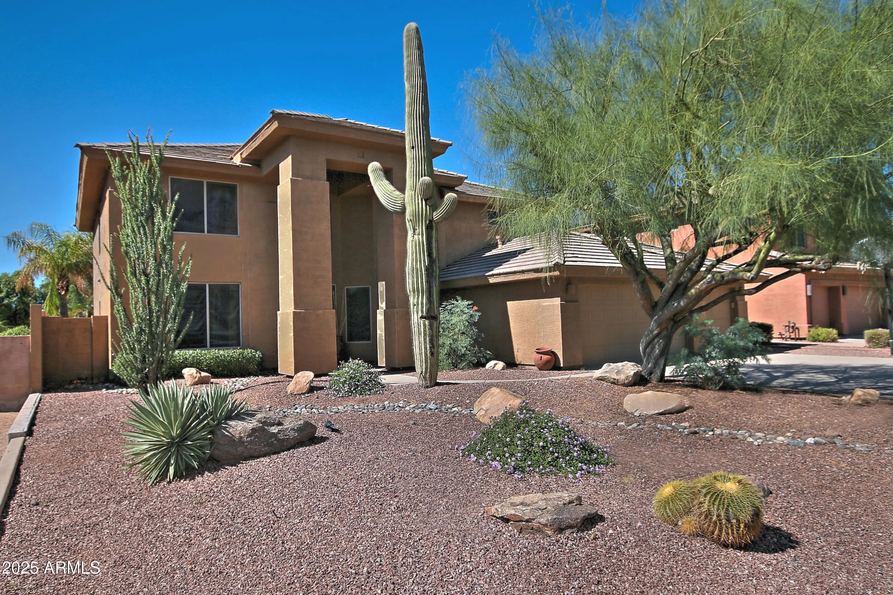 Photo of Listing #6937564