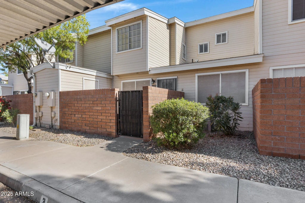 625 S Westwood -- (unit 102), Mesa
