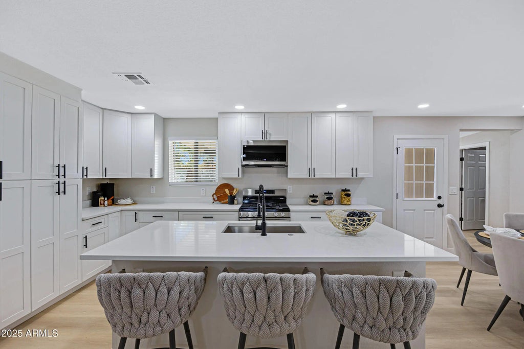 452 E 10th Place, Mesa