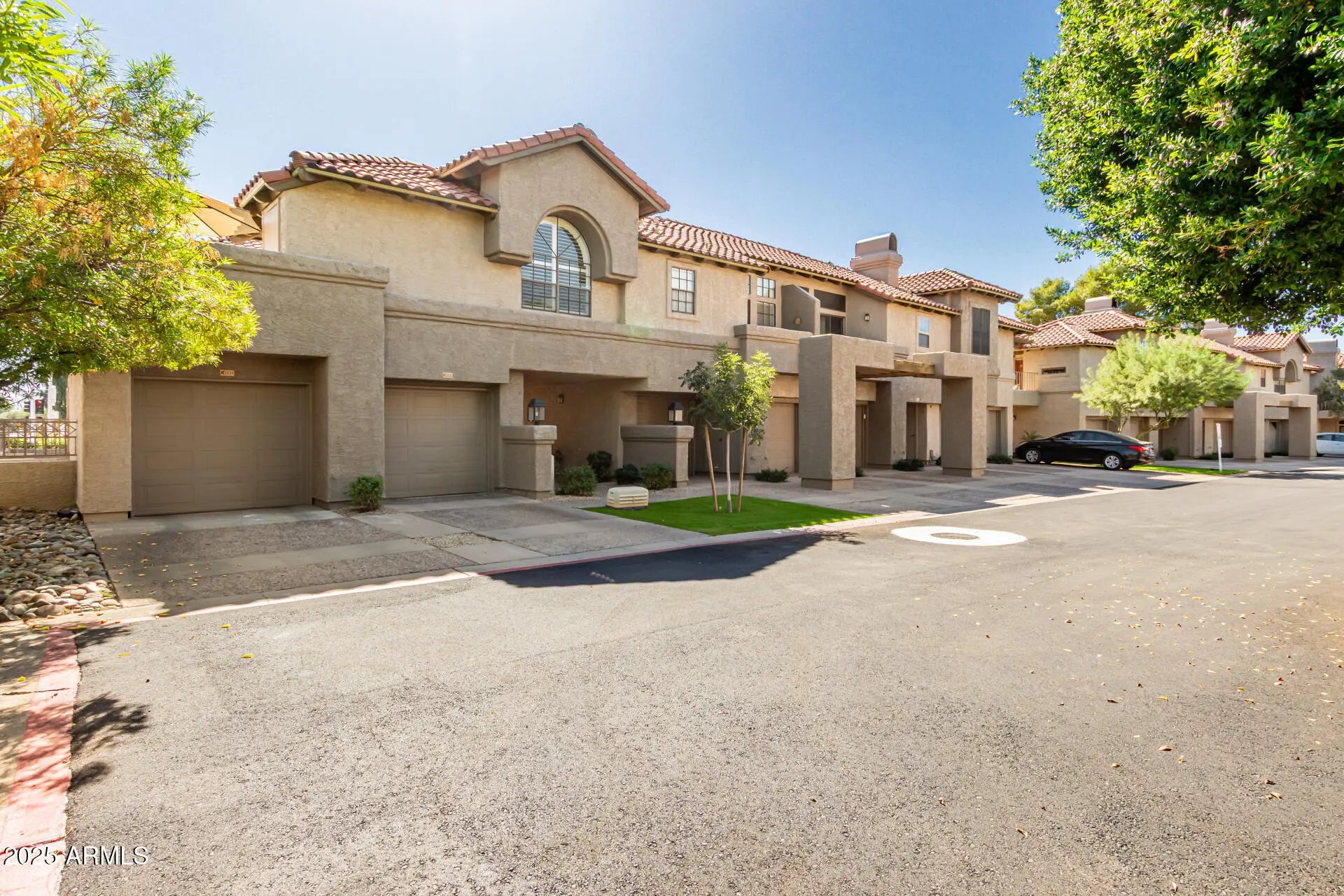 Photo of Listing #6937723