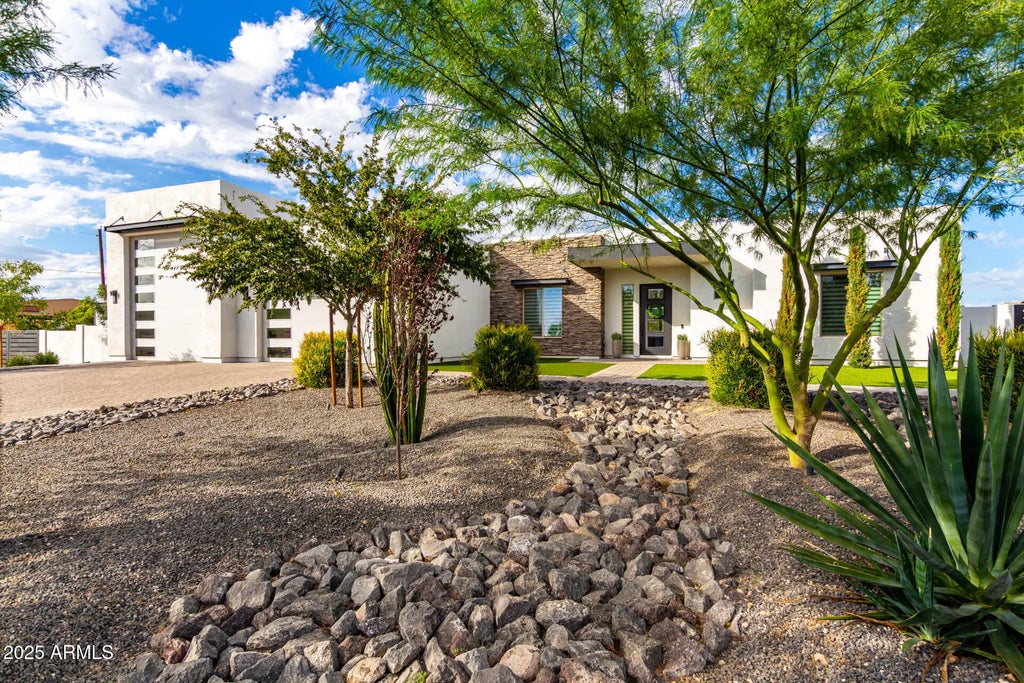 37239 N 11th Avenue, Phoenix