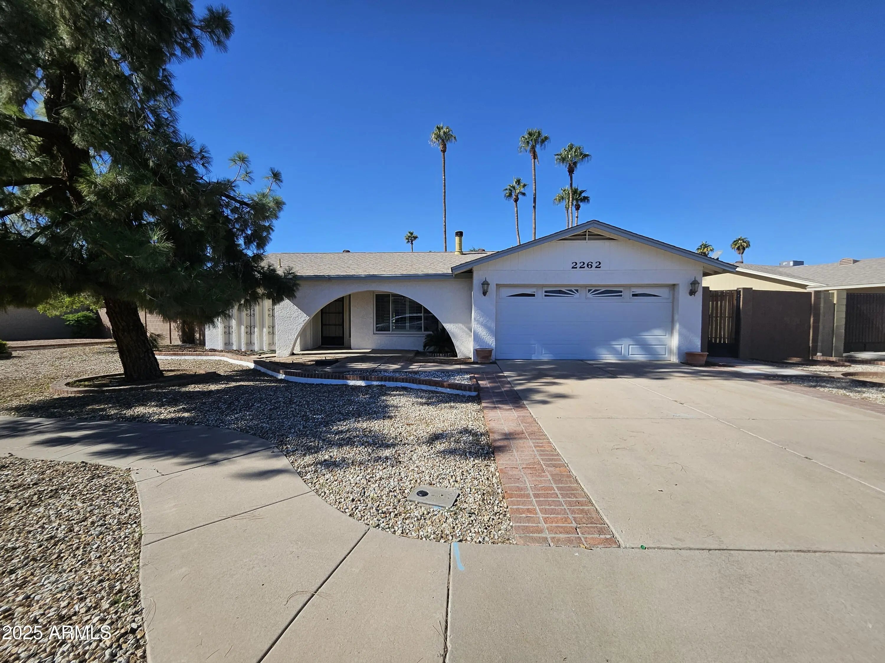 Photo of Listing #6939144