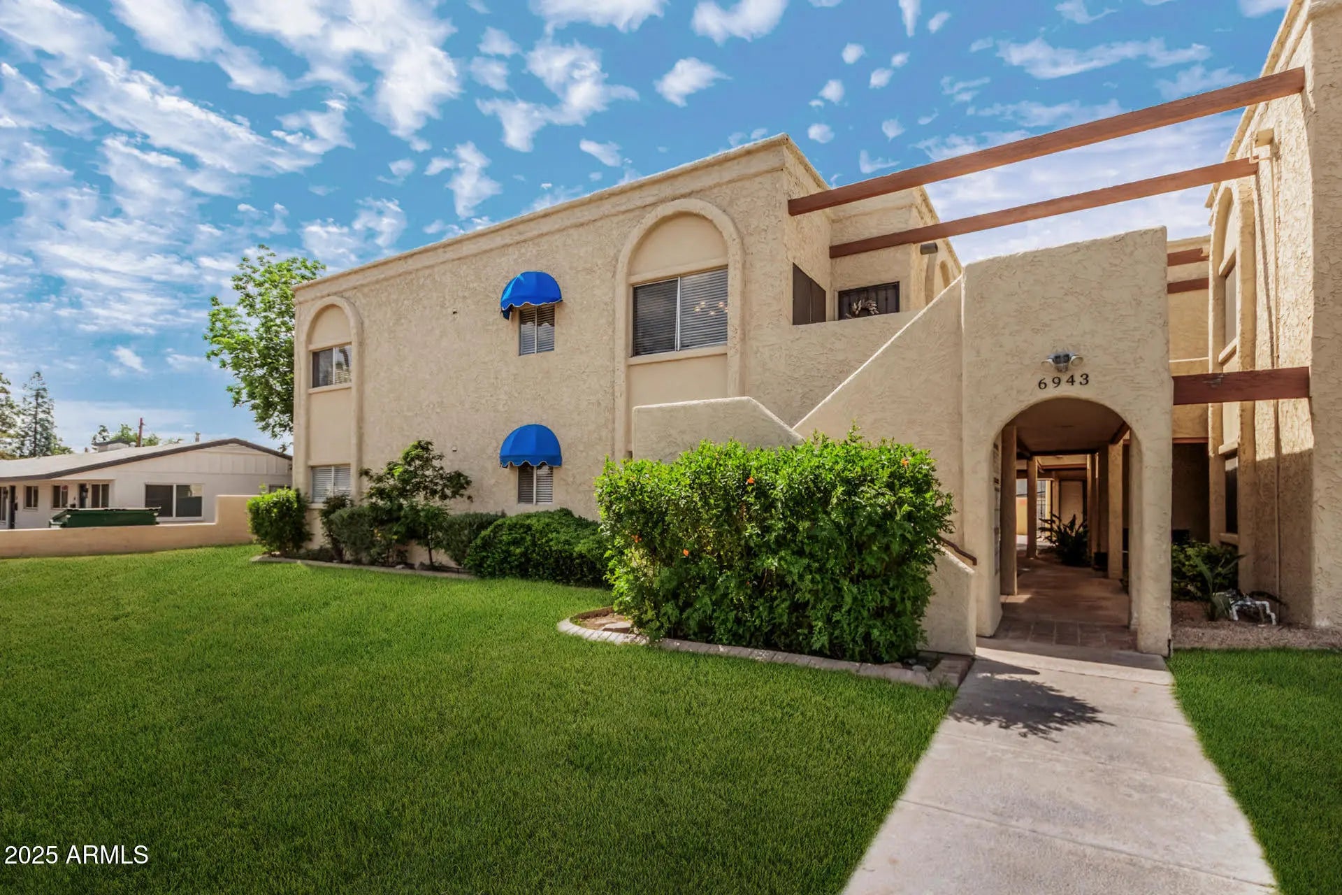 Photo of Listing #6937866