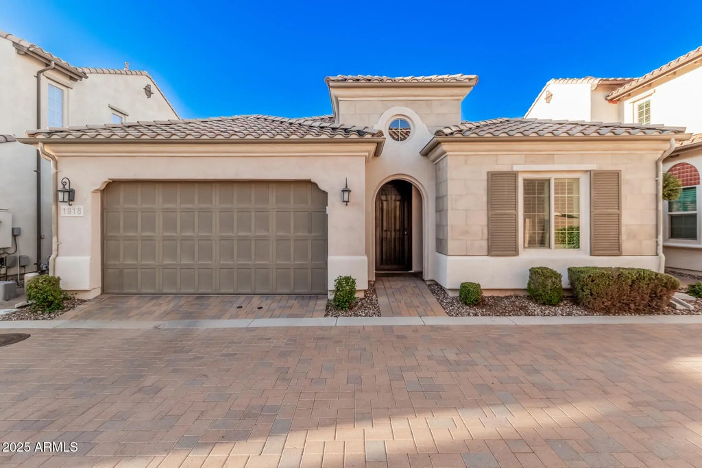 1918 W Yellowstone Way, Chandler