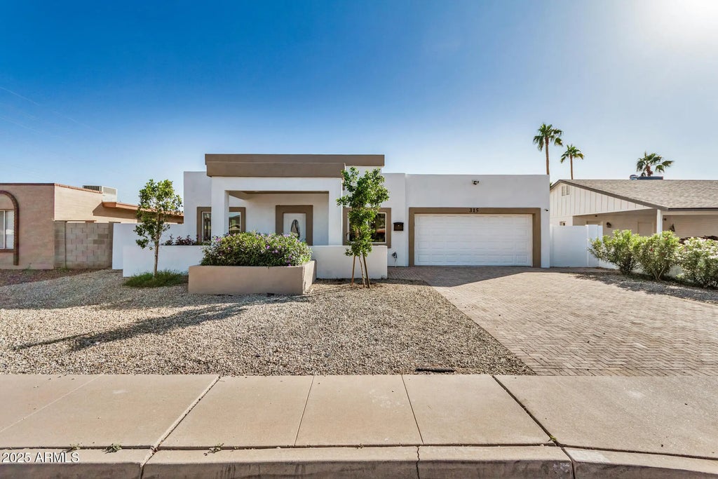 315 W Riviera Drive, Tempe