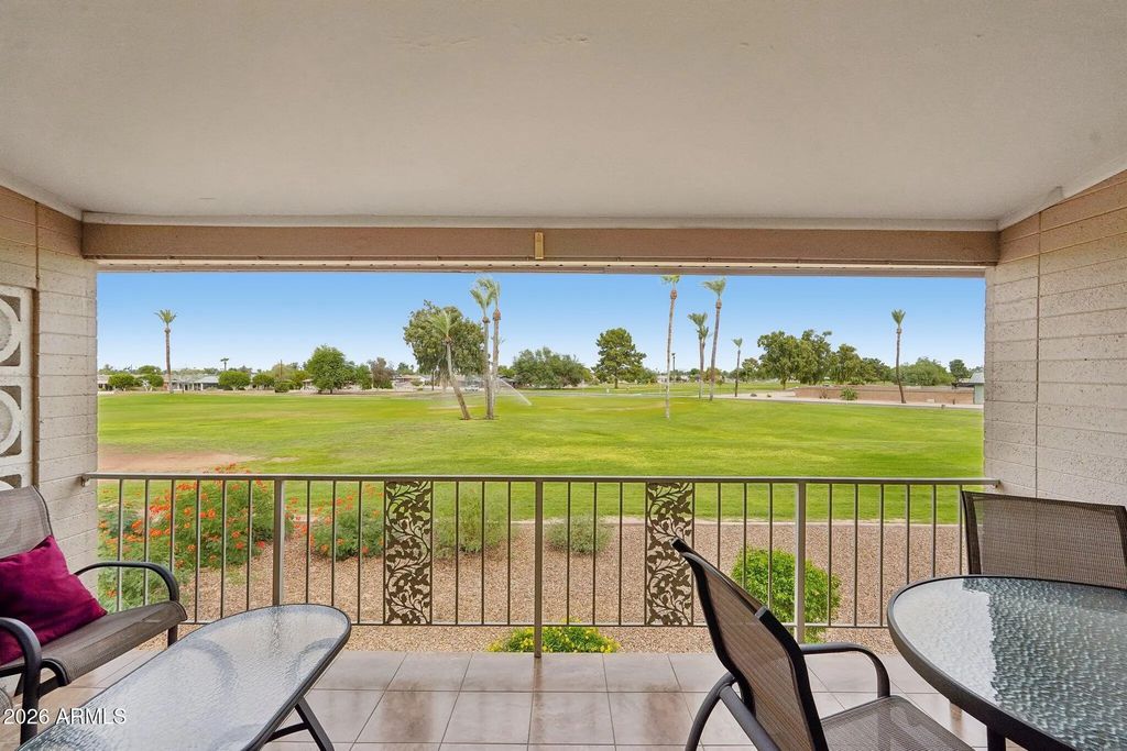 10840 N Fairway Court (unit East), Sun City