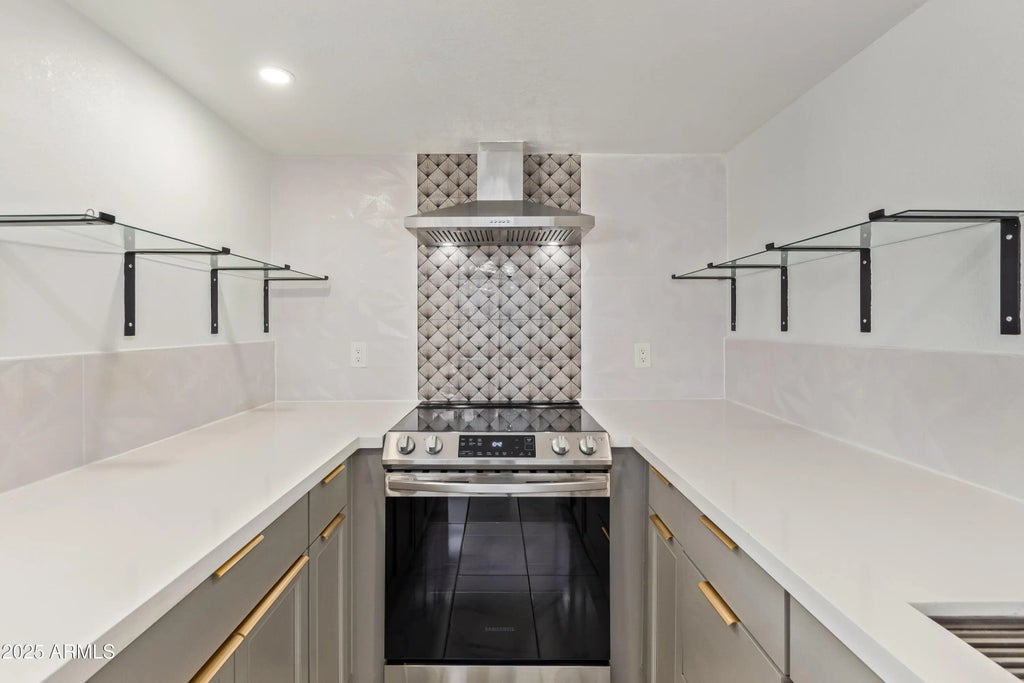 6756 W Devonshire Avenue, Phoenix