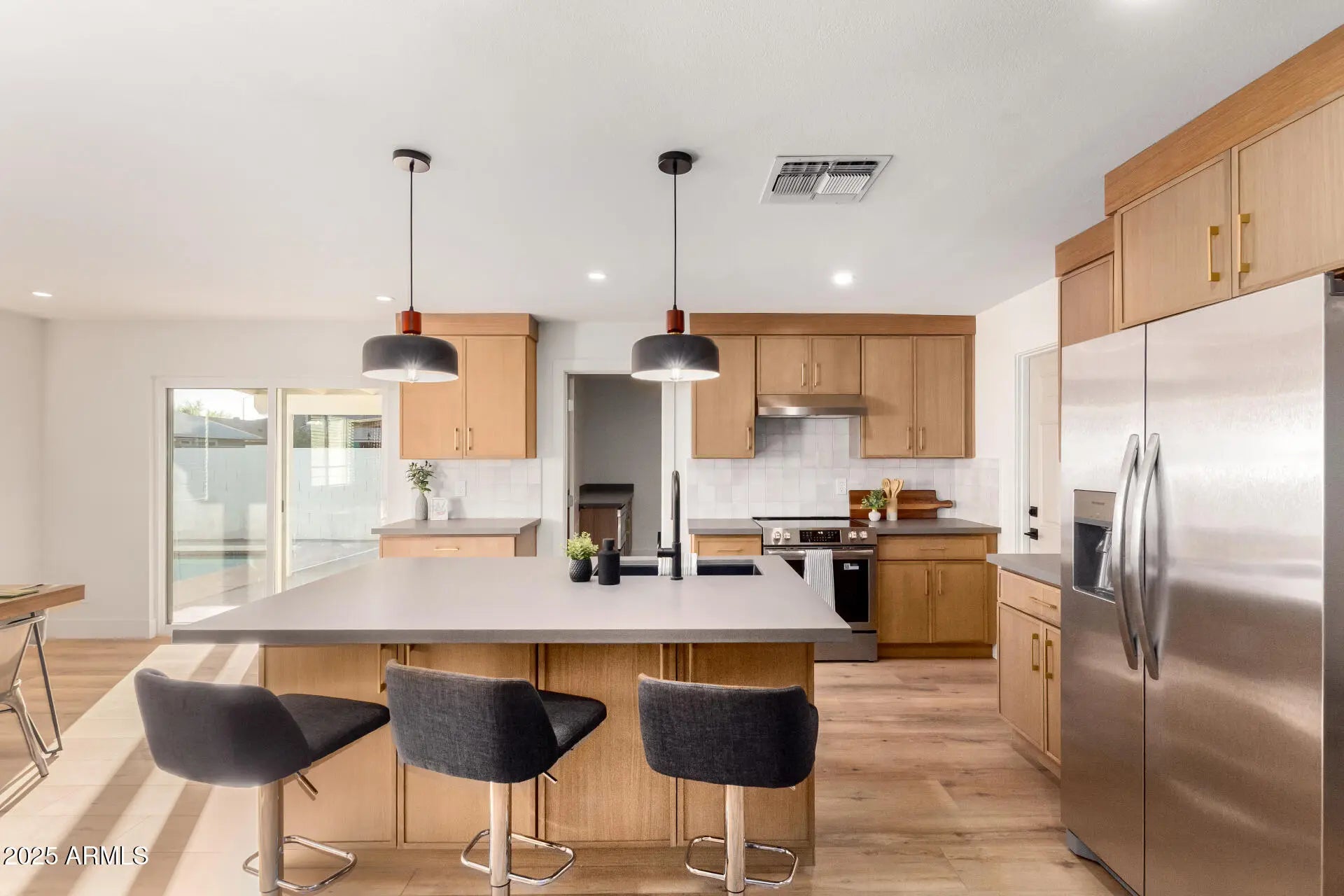 Photo of Listing #6938022