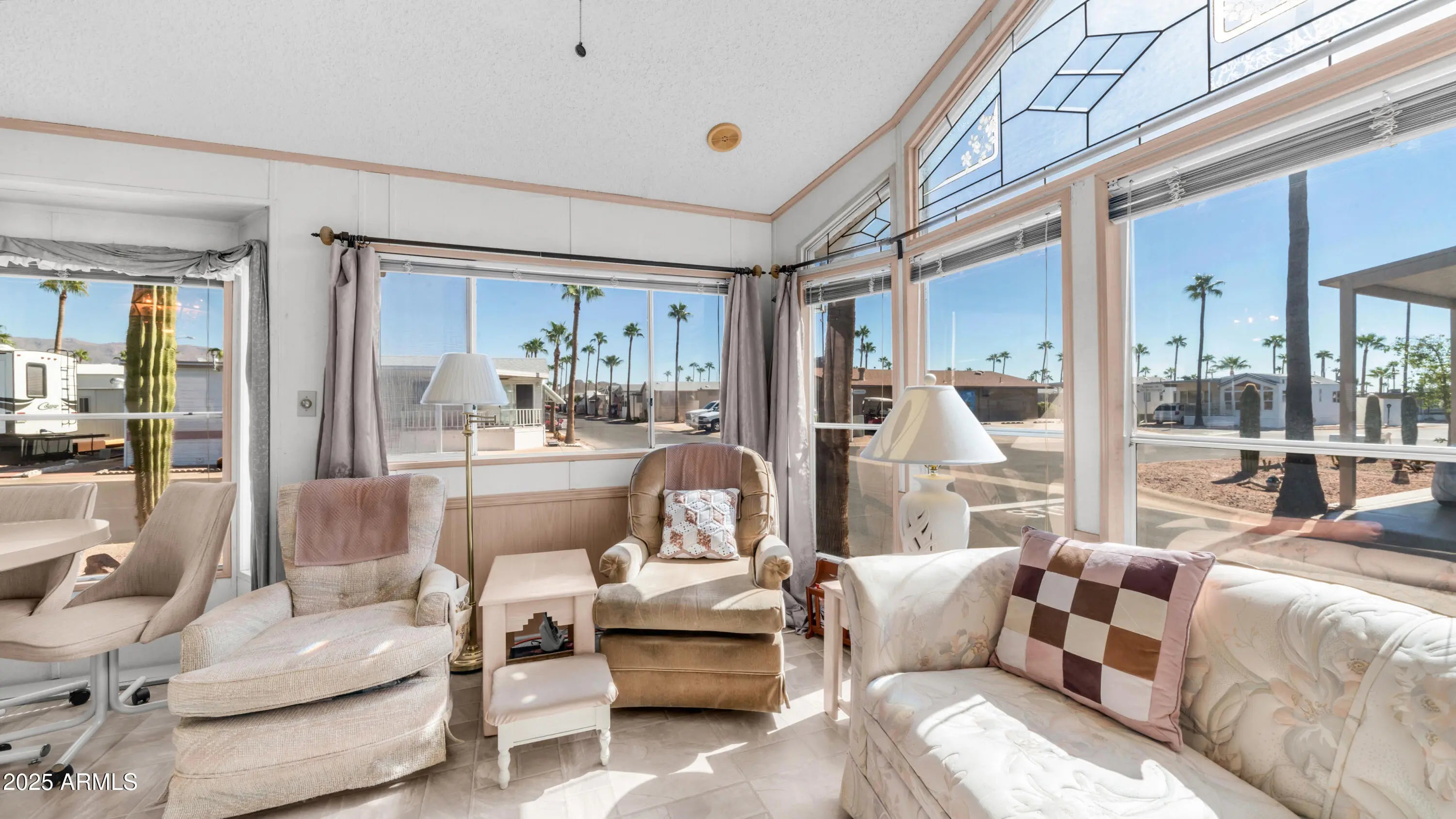 Photo of Listing #6938877