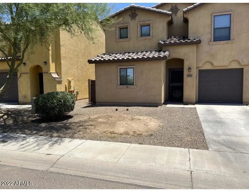 Photo of Listing #6938068