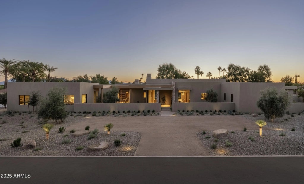 8631 N Avenida Del Sol, Paradise Valley