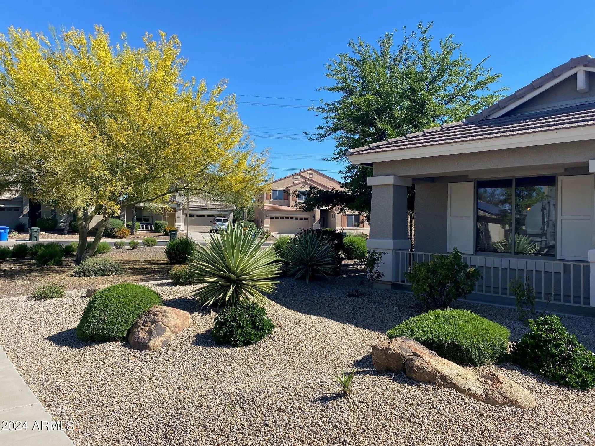 Photo of Listing #6938199