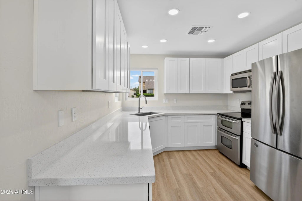 2455 E Broadway Road (unit 25), Mesa