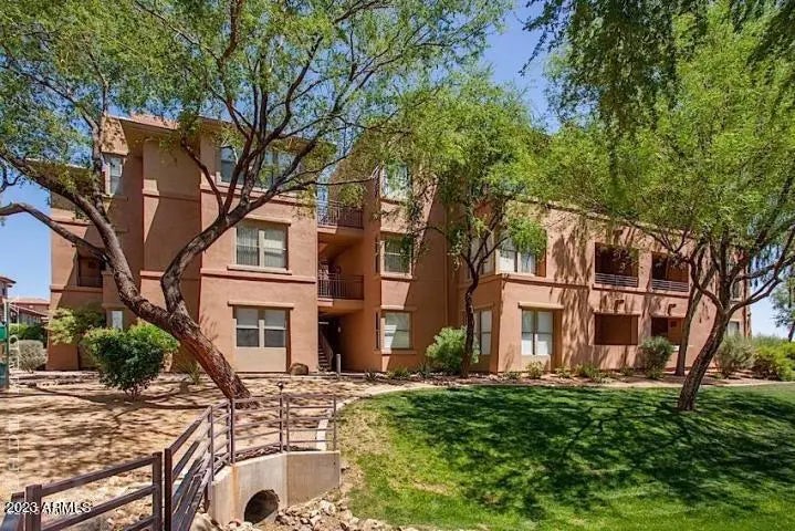 Photo of Listing #6938286