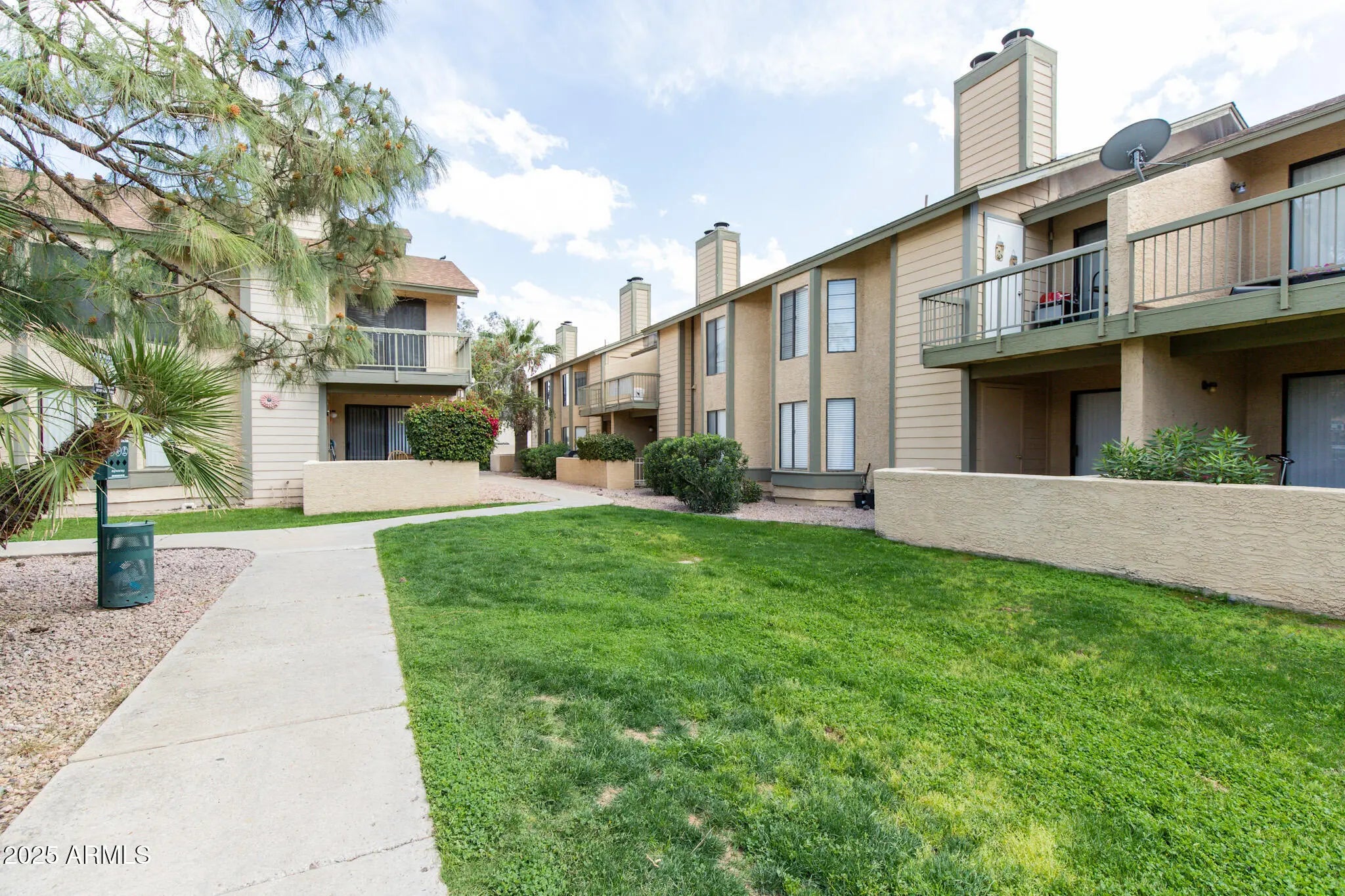 Photo of Listing #6938322