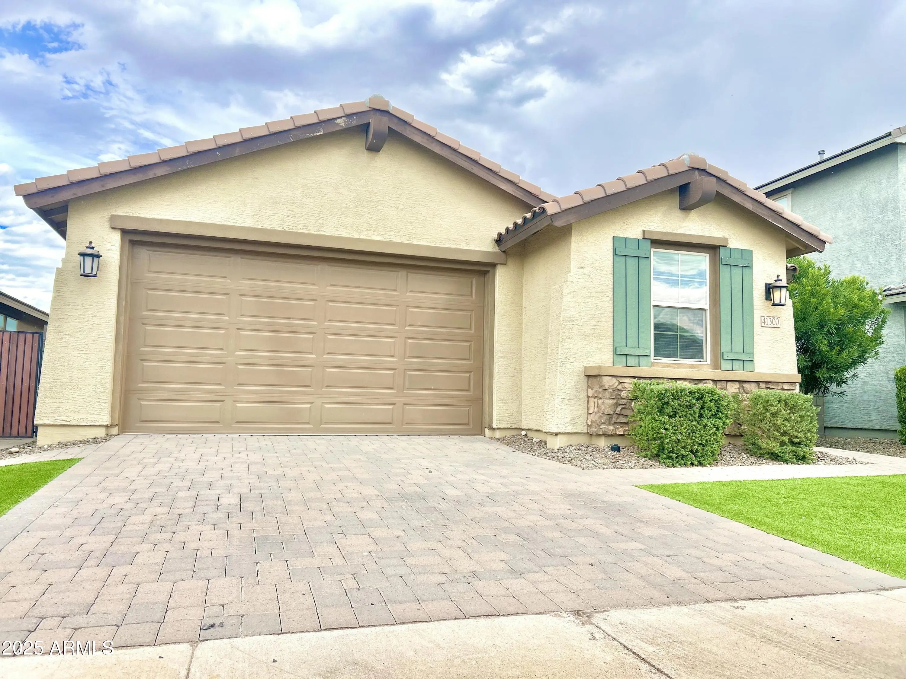 Photo of Listing #6938361