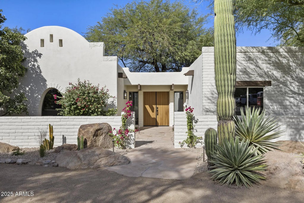 4646 E Shadow Rock Road, Phoenix