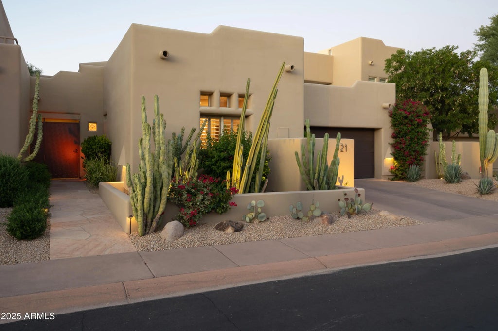 6711 E Camelback Road (unit 21), Scottsdale