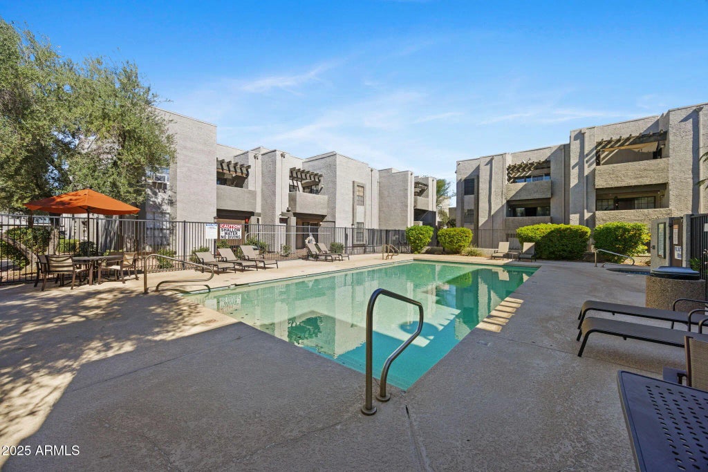 8020 E Thomas Road (unit 112), Scottsdale