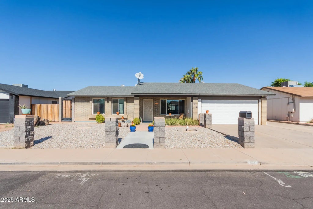 1910 W Onza Avenue, Mesa