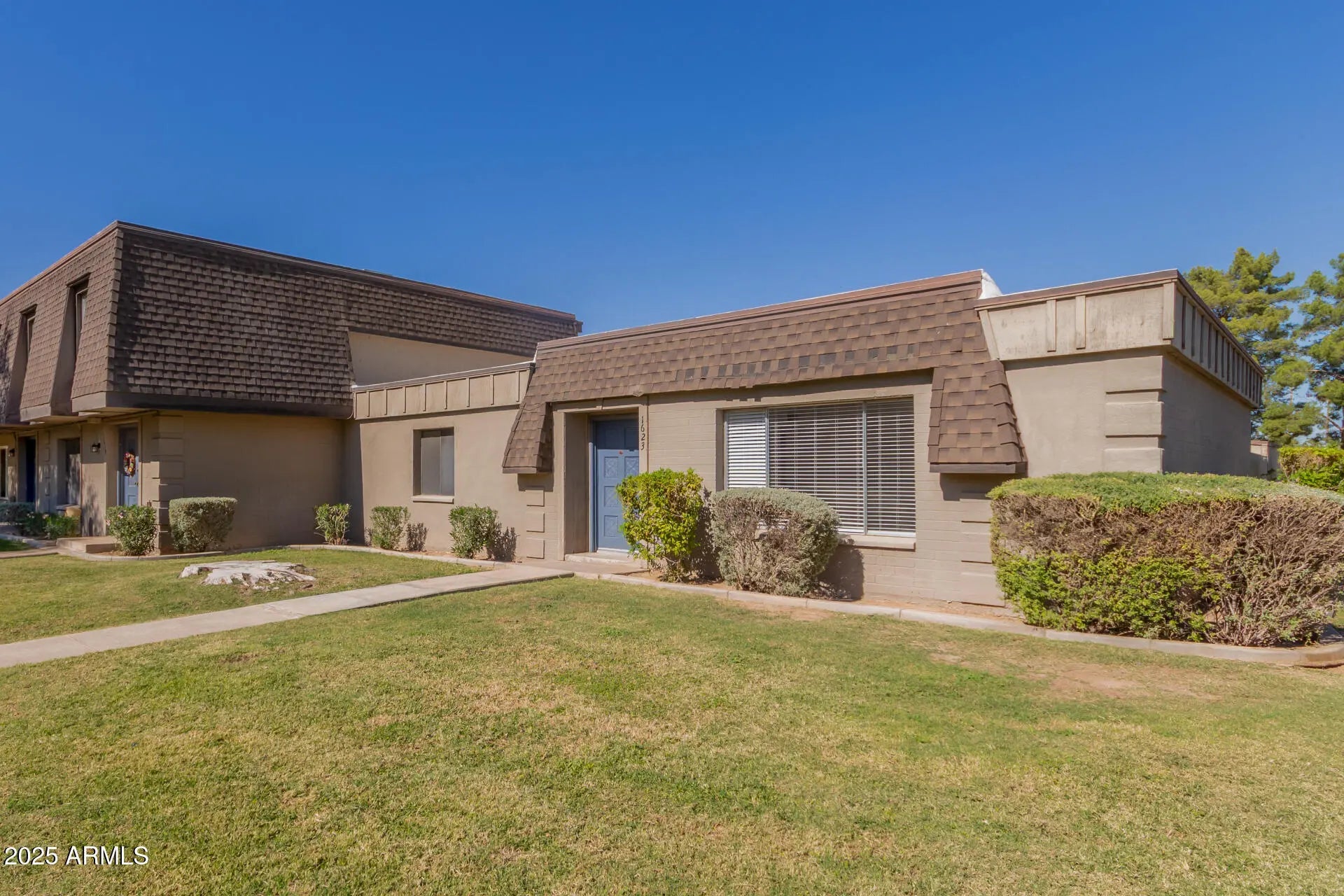 Photo of Listing #6939344