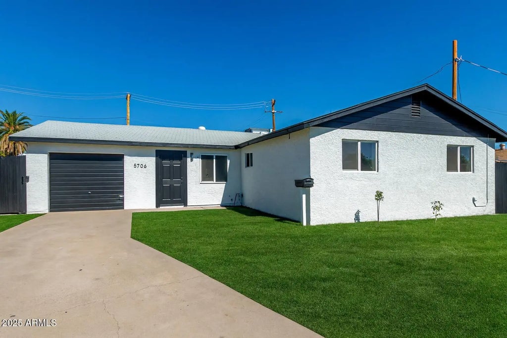 5706 W Sells Circle, Phoenix