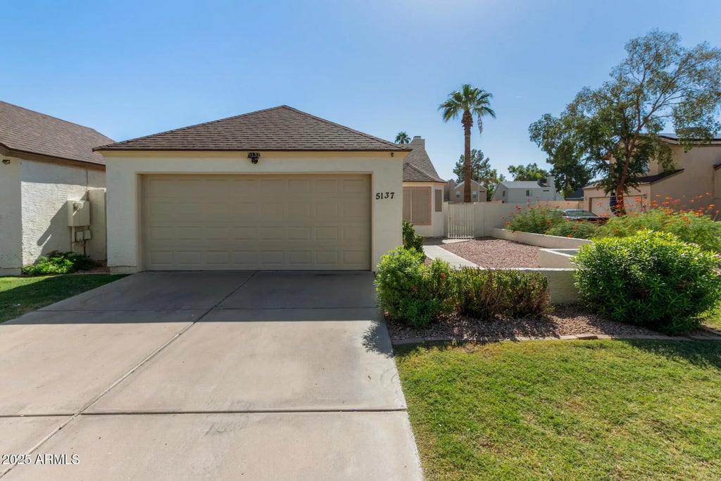 5137 W Jupiter Way, Chandler