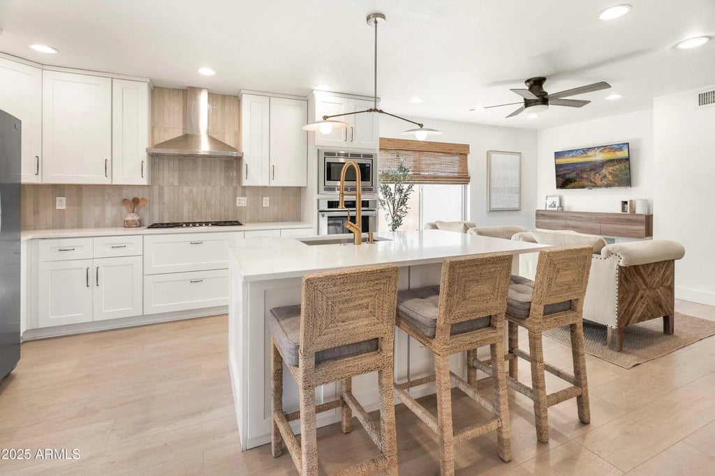 9056 E Captain Dreyfus Avenue, Scottsdale