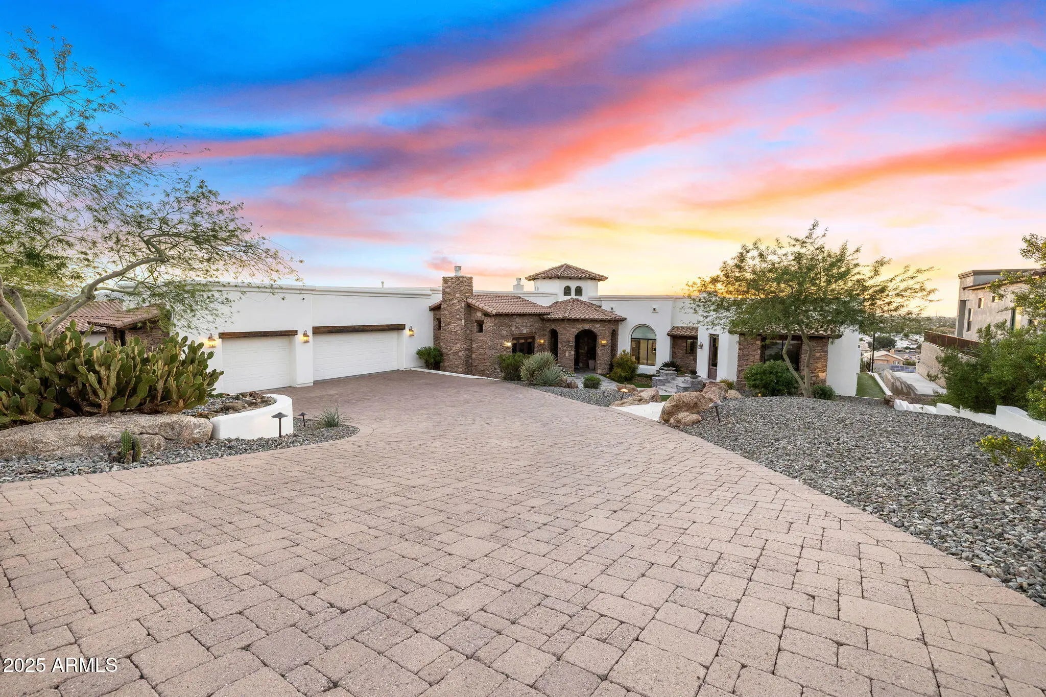 Photo of Listing #6940158