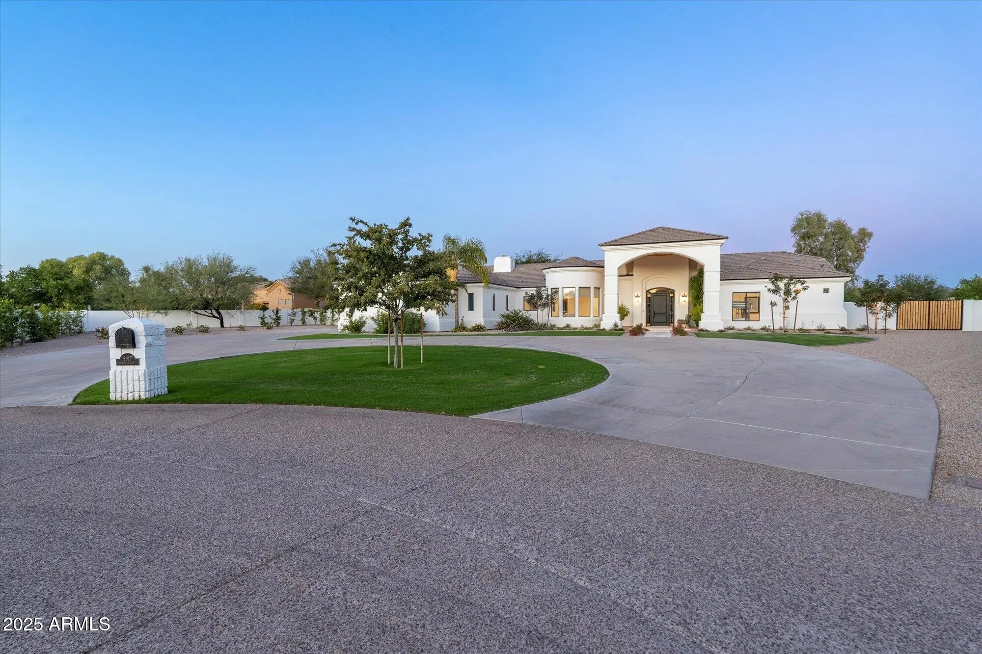 Photo of Listing #6938794