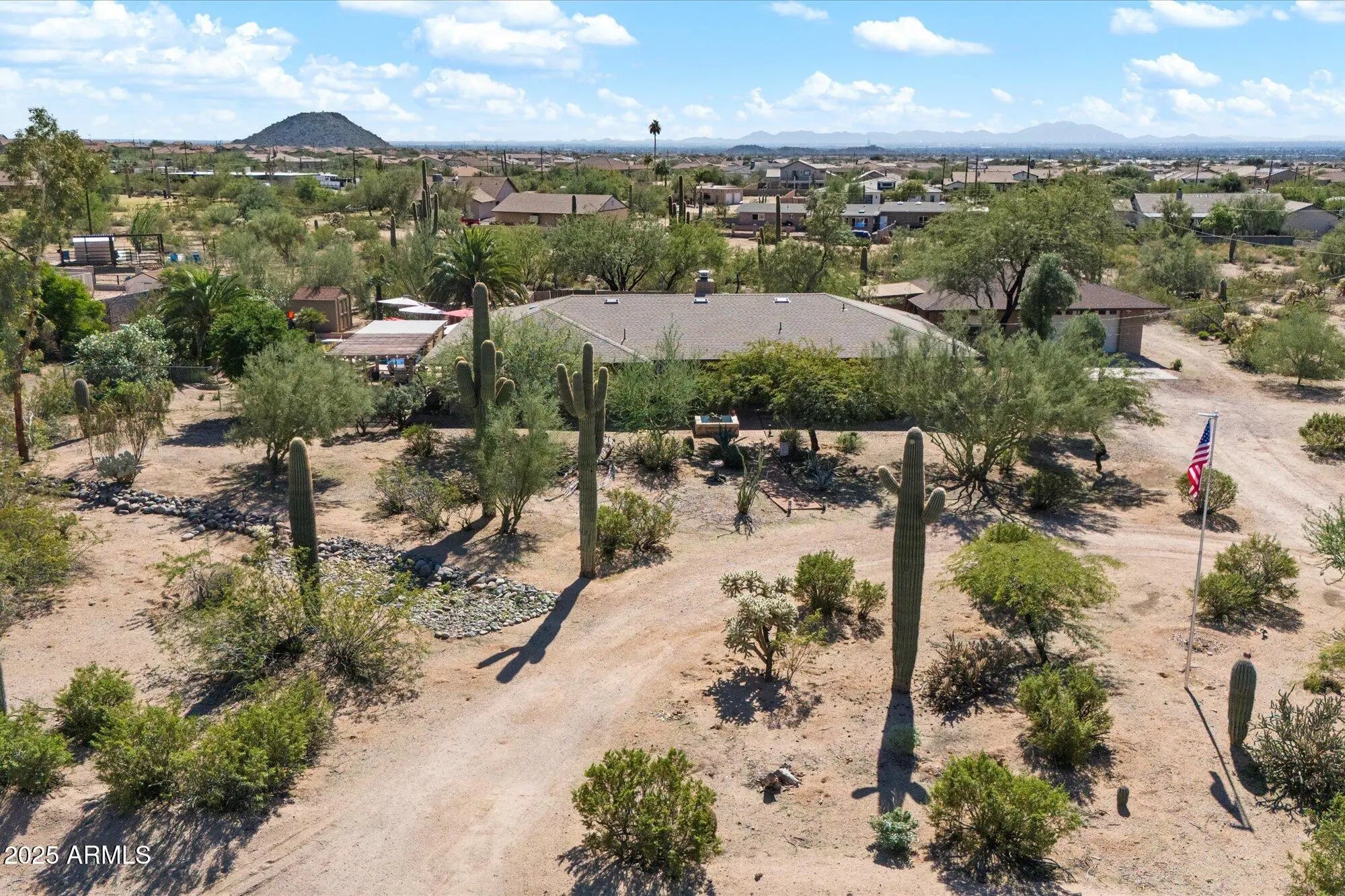 Photo of Listing #6938818