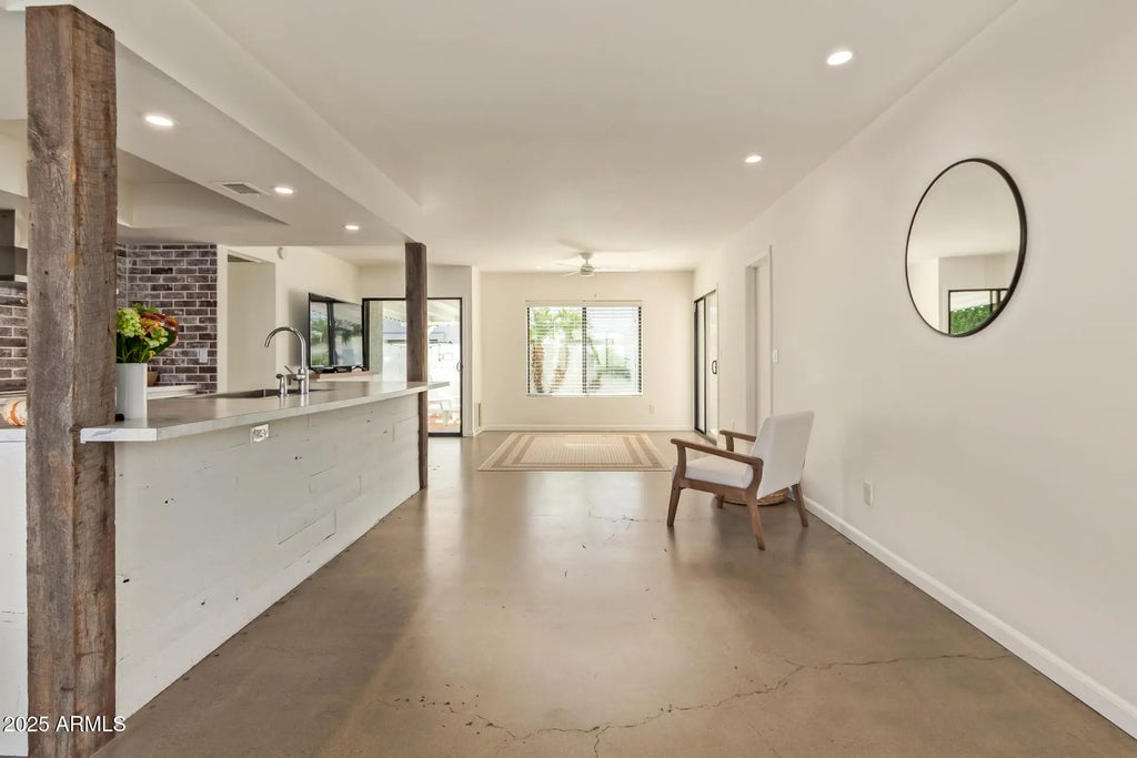 1119 E Villa Maria Drive, Phoenix