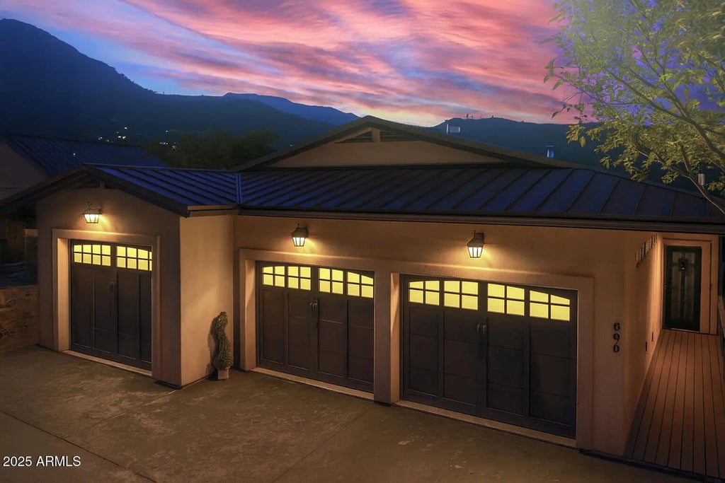 896 Hampshire Avenue, Jerome