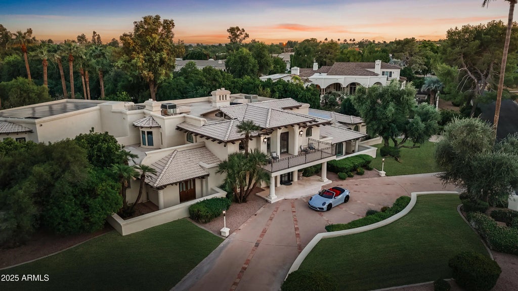 6611 N 64th Place, Paradise Valley